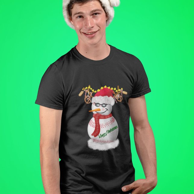 Baseball Snögubbe dekorerad med populära Snacks T Shirt (Skapare uppladdad)