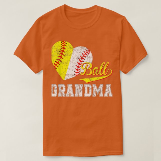 Baseball Softball Boll Heart Grandma Mors dag T Shirt (Design framsida)