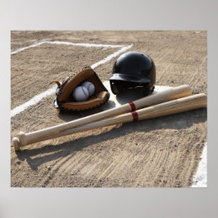 Baseballhandske, bollar, fladdermöss och poster