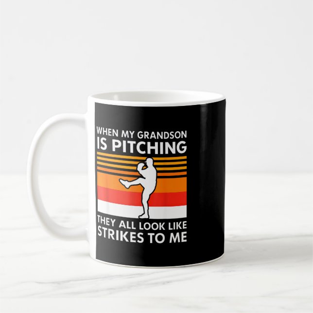 Baseboll-sonson när min sonson pitchar kaffemugg (Vänster)