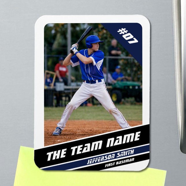 Basebollspelare Anpassningsbar Vit Blå Magnet (Baseball Player Magnet in White with Custom Team Name and Black Blue Stripes)