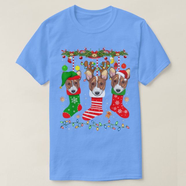 Basenji Hund in jul Socks Ljus Julafton T Shirt (Design framsida)