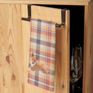 Basenji Hund på Plaid Bakgrund Kökshandduk
