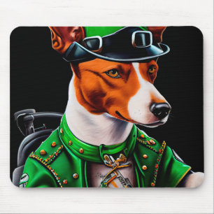 Basenji-Hund som kör cykel St. Patrick's Day Musmatta