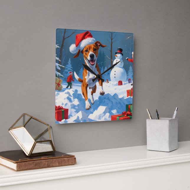 Basenji-hund som leker i snö Vinterscen Fyrkantig Klocka (Kontor)