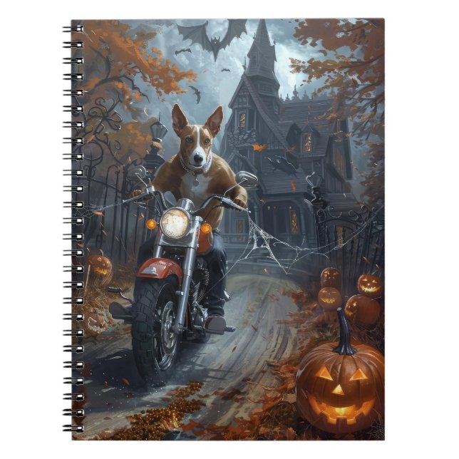 Basenji kör motorcykel Halloween Skräckinjagande Anteckningsbok (Framsidan)