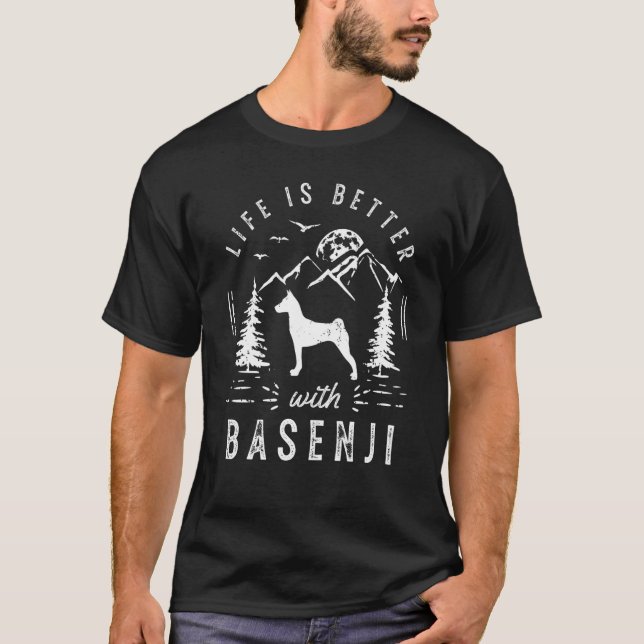Basenji Life Better Mamma Pappa Hund T Shirt (Framsida)