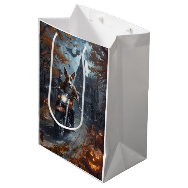 Basenji Riding Motorcycle Halloween Scary (Framsidan Vinklad)