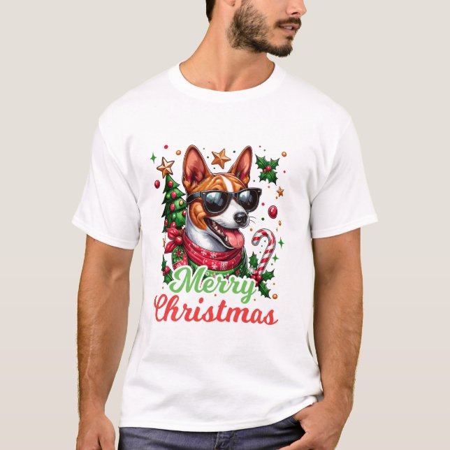 Basenji Santa Hat Cheerful T Shirt (Framsida)