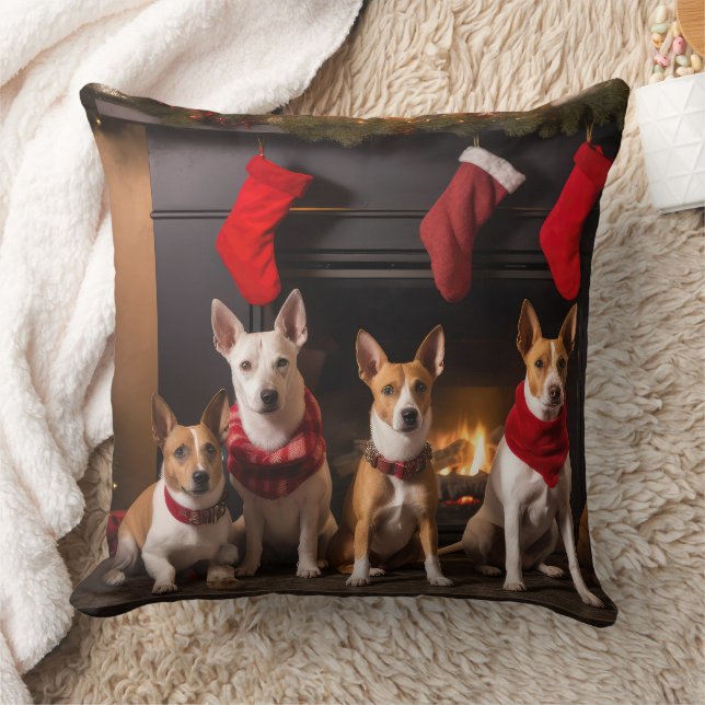 Basenji vid brasan jul kudde (Filt)