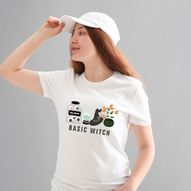 Basic Witch Halloween T Shirt (Skapare uppladdad)