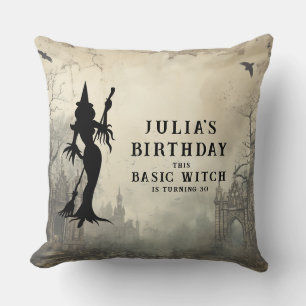 Basic Witch Women Modern Gothic Halloween Kudde