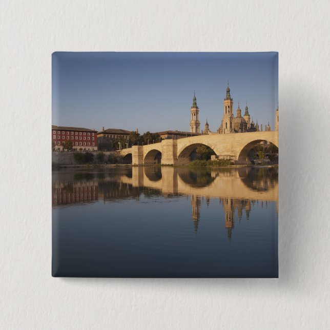 Basilica de Nuestra Senora de Pilar Knapp (Framsida)