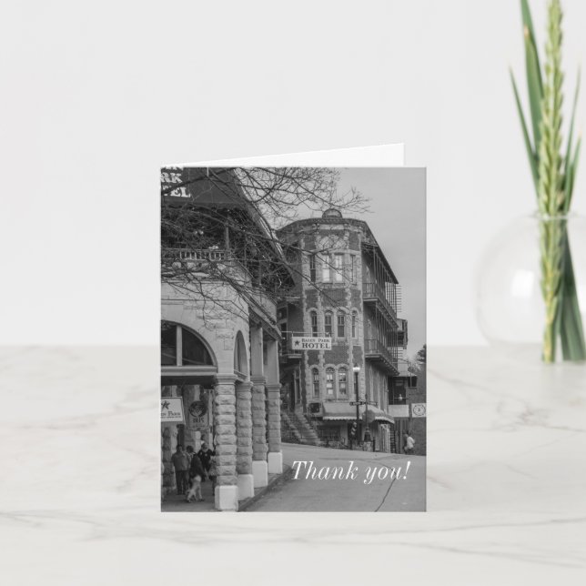 Basin Park och Flatiron Grayscale Tack Kort (Framsida)