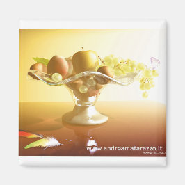 Basket av glas med frukt och batterfluga magnet