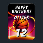 Basketball Boll Sports Grattis på födelsedagen Magnet<br><div class="desc">Basketboll Boll Ring, det ligger på Sports Grattis på födelsedagen Magnet.. Denna moderna utformning har texten "Grattis på födelsedagen", ett eget namn, en ålder och en basketboll boll på en levande och livfull bakgrund. Basketbollens tema gör det till perfekt för en basketboll fläkt. Anpassa med ditt namn och din ålder....</div>