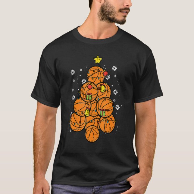 Basketball Christmas Tree Xmas Sports Player Men W T Shirt (Framsida)