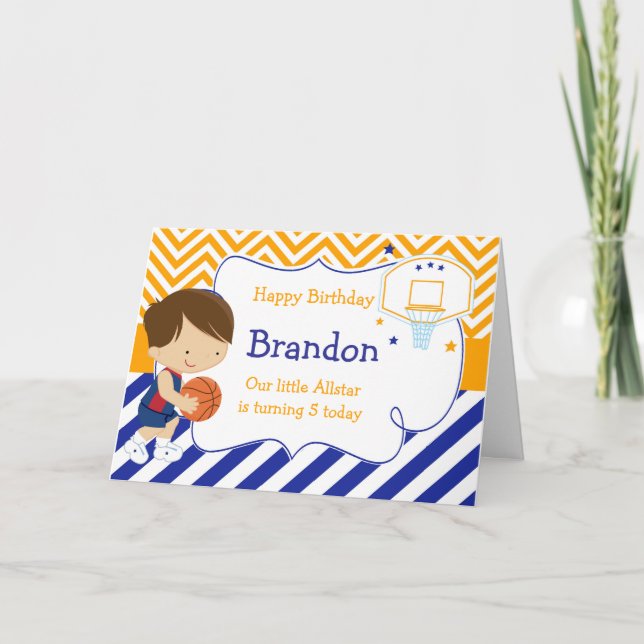 Basketball Cute Brunette Hair Boy Födelsedagsfest Kort (Framsida)