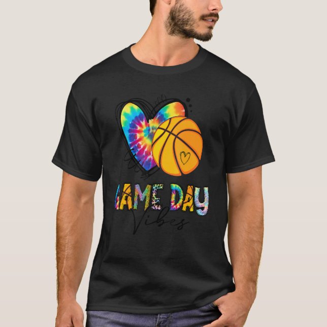 Basketball Game Day Vibes Basketball Mom Tie dye T Shirt (Framsida)
