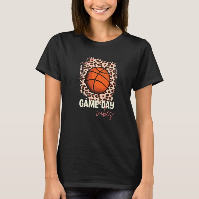 Basketball Gameday Vibe T Shirt (Framsida)