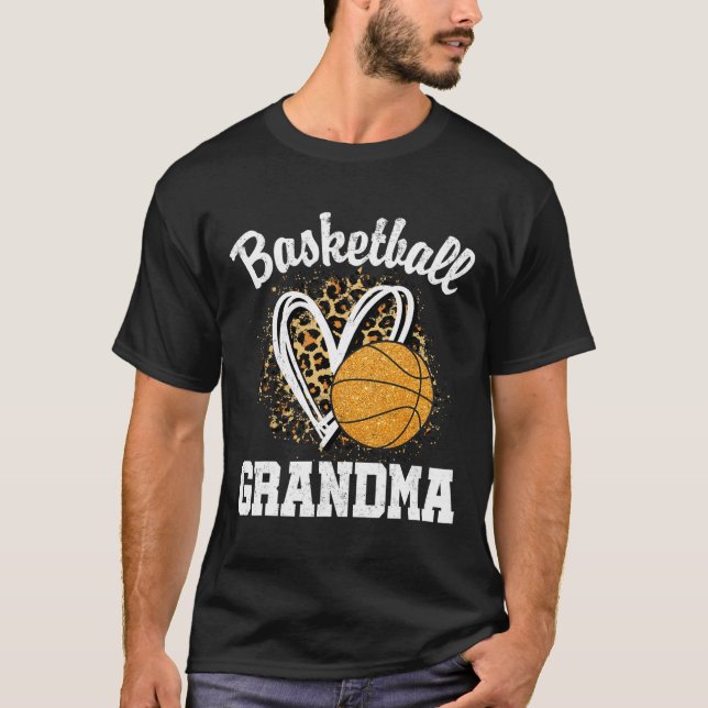 Basketball Grandma Leopard Heart T Shirt (Framsida)