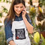 Basketball Lets Play Boll Born to Win Sports Förkläde<br><div class="desc">Få redo till slå domstolen med den här snyggt basketbollen med det motiverade ord "leka boll född för att vinna"! Oavsett om du är en säsongsförespråkare eller just har börjat, är boll perfekt för vilken basketentusiast som helst som vill förbli motiverad och inspirerad av och utanför domstolen. Högkvalitativ grafik trycks...</div>