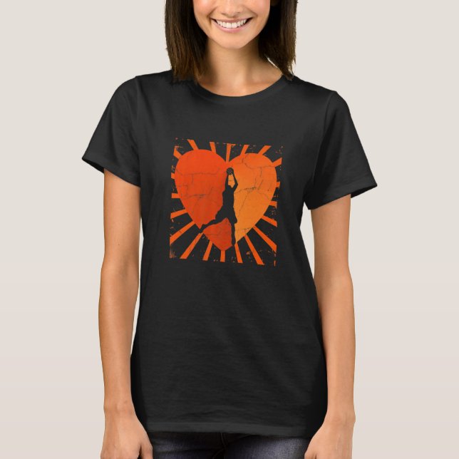 Basketball Love Hoops Ball Life Bball Dunk Heart T Shirt (Framsida)