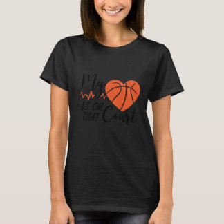 Basketball Mamma den här skönheten väckte hennes B T Shirt