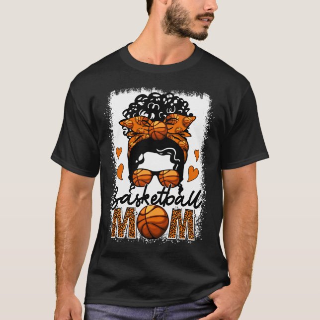 Basketball Mom Leopard Messy Bun Game Day Mother s T Shirt (Framsida)
