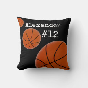 Basketball Namn och Number Black-bakgrund Kudde