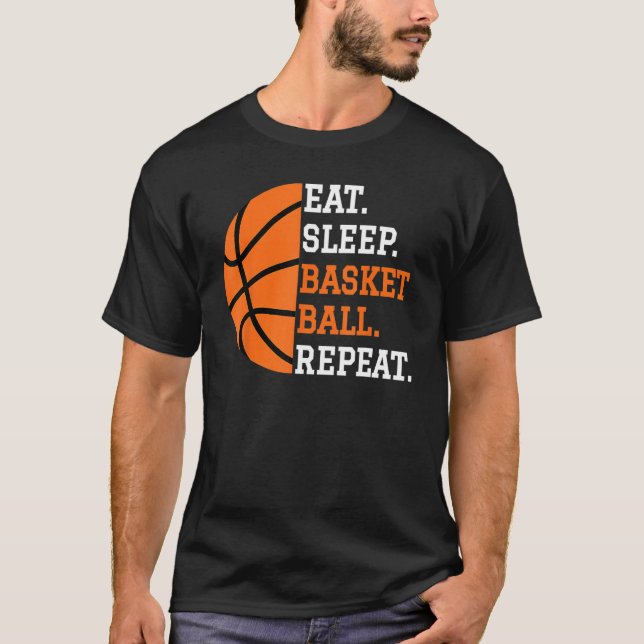 Basketball Player Boy Eat Ssov Basketball Repetate T Shirt (Framsida)