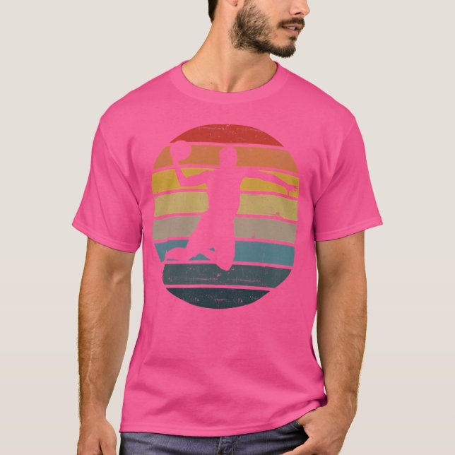 Basketball Player Silhouette på en T Shirt (Framsida)