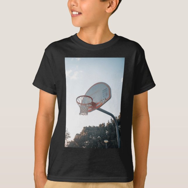 Basketball Ring - Soluppgång T Shirt (Framsida)