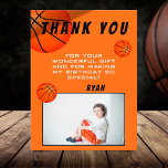 Basketball Sports Birthday Photo - tackkort Vykort<br><div class="desc">Basketbollens födelsedag tack vare ditt kort med foto,  tack,  ditt meddelande,  ditt barns namn,  ditt barns foto och bollar med basket. Fototack - lägg till ditt foto i mallen. Anpassa kortet med namn och din text. Underbart tack för ditt kort till vänner och familj.</div>