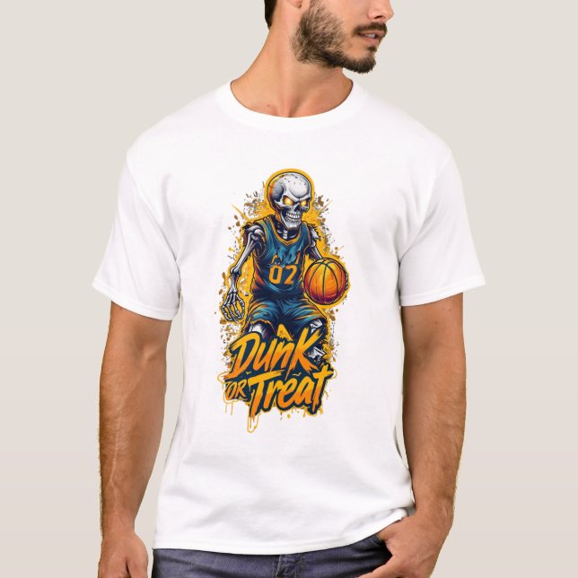 Basketball T-Shirt - Dunk eller Treat - Halloween! (Framsida)