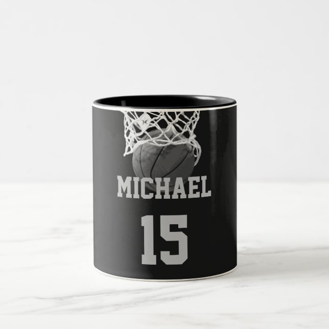 Basketboll ditt namn Två-Tonad mugg (Center)