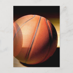 Basketboll i Shadows Closeup-Lodrät Vykort