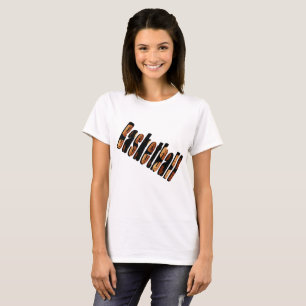 Basketboll Logotyp tillverkad av basketbullar. Tee