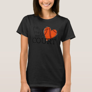 Basketboll mitt hjärta är på den där domstolen Mam T Shirt