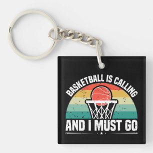 Basketboll ringer och jag måste gå.