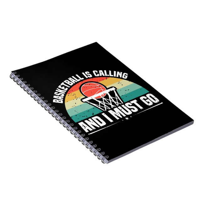 Basketboll ringer och jag måste gå. anteckningsbok (Högra Sidan)