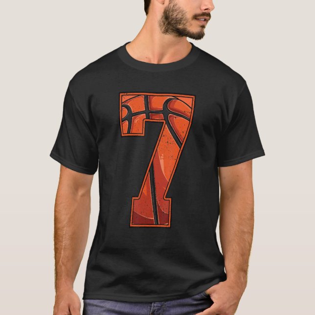 Basketboll sjunde 7:e födelsedag Sju 7 år T Shirt (Framsida)