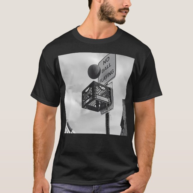 Basketboll slutar aldrig t shirt (Framsida)