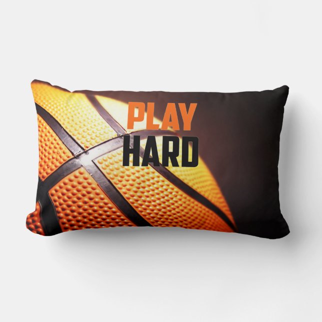 Basketbollens motivation - spela hårt av storeman lumbarkudde (Framsida)