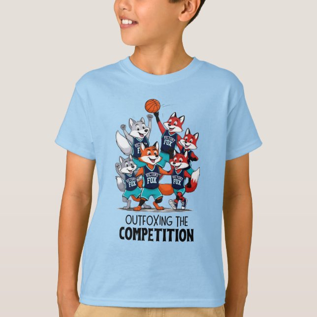 Basketbollrävar som överskuggar konkurrensorganen t shirt (Framsida)