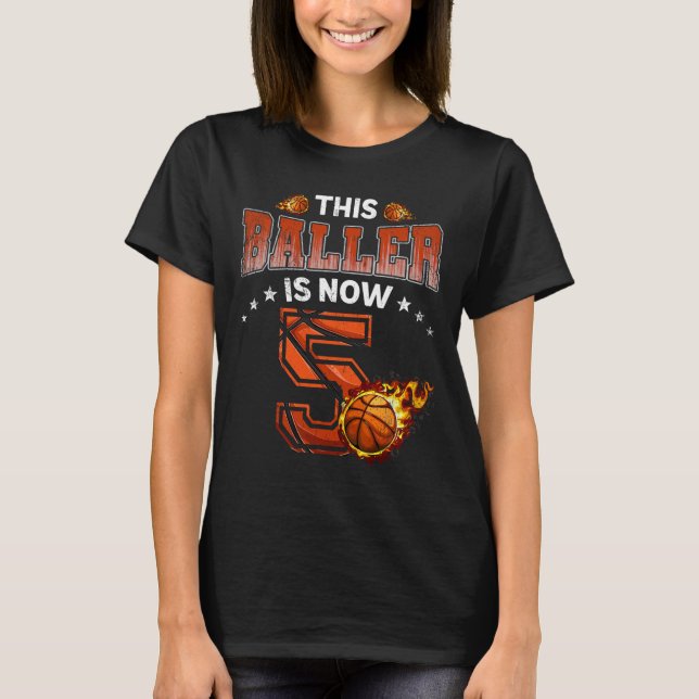 Basketbollspelare 5:e födelsedag - Boys Basketball T Shirt (Framsida)
