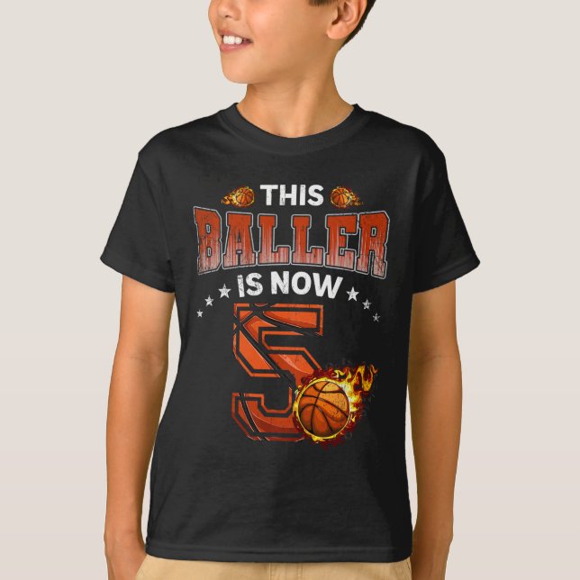Basketbollspelare 5:e födelsedag - Boys Basketball T Shirt (Framsida)