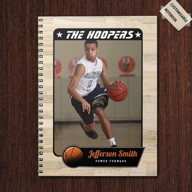 Basketspelare Anpassbar Spiralanteckningsbok Anteckningsbok (Basketball spiral notebook with custom team name and basketball player name)
