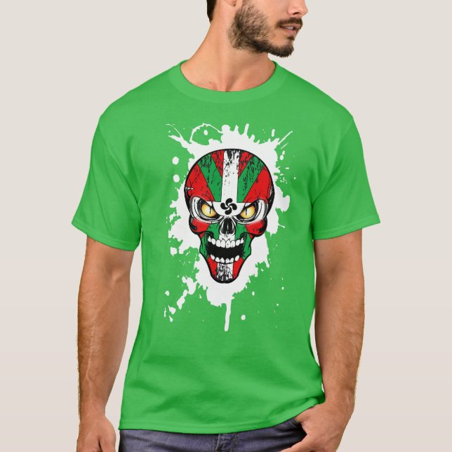 Basque skull t shirt (Framsida)