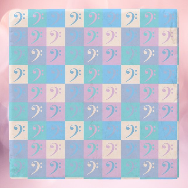 Bass Clef Music Mönster Pastel Stenunderlägg (A coaster with a pattern of bass clefs done in yellow, blue, pink and purple.)